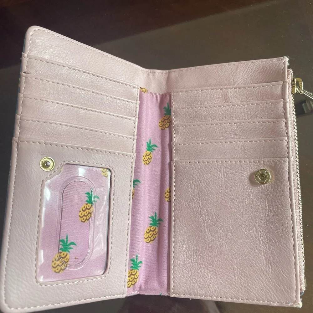 Wallet - Picture 2 of 4